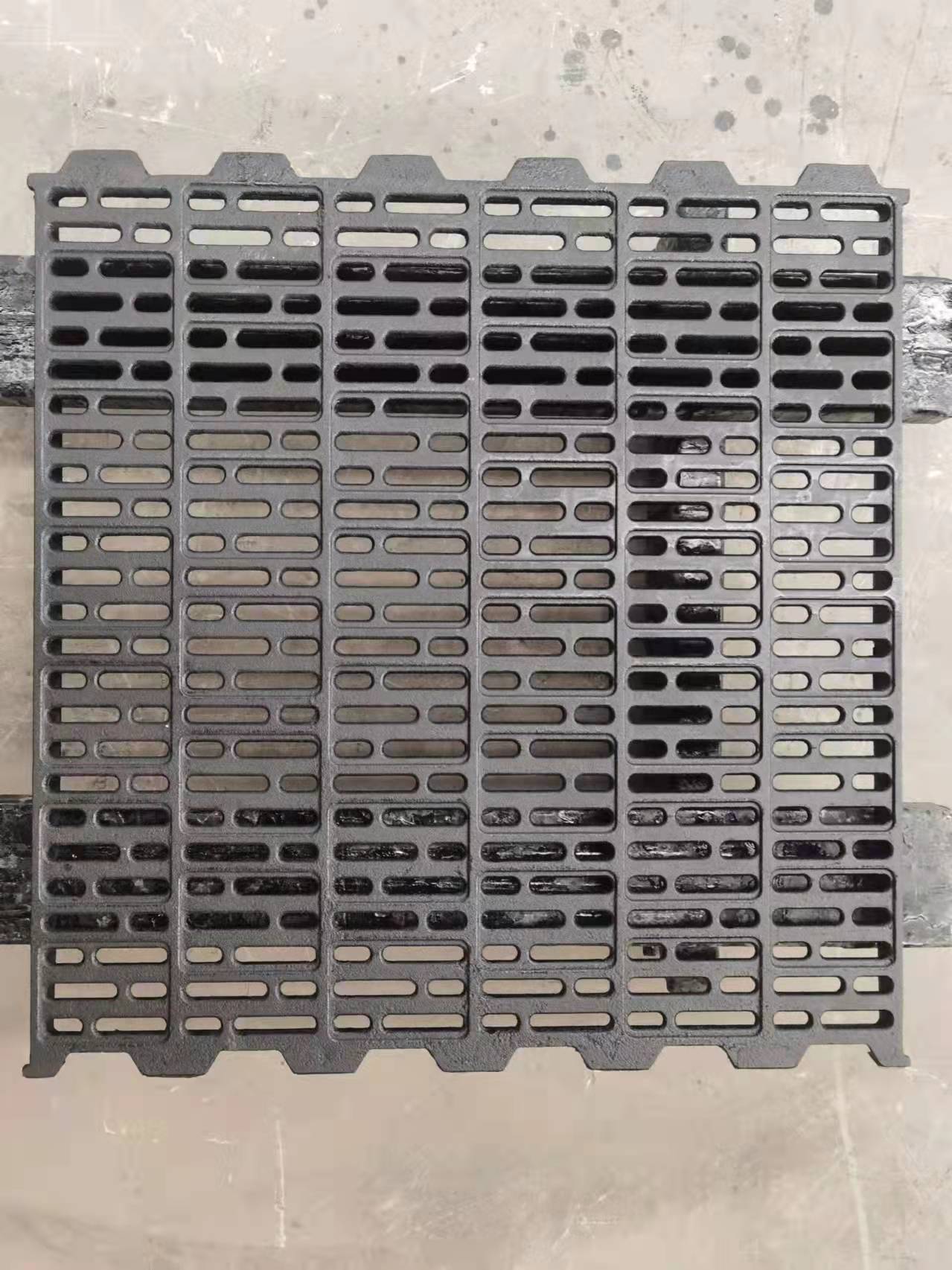 cast iron slat 600x600 (1) - 副本.jpg